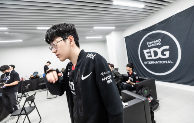 科尔在多个 科尔在多个