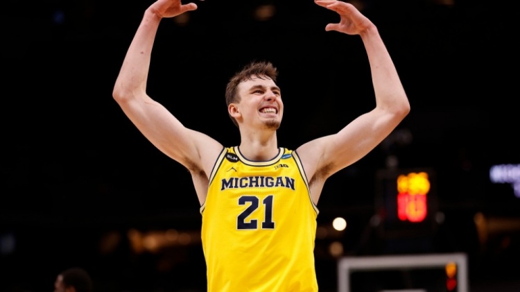 哨响的一瞬 哨响的一瞬