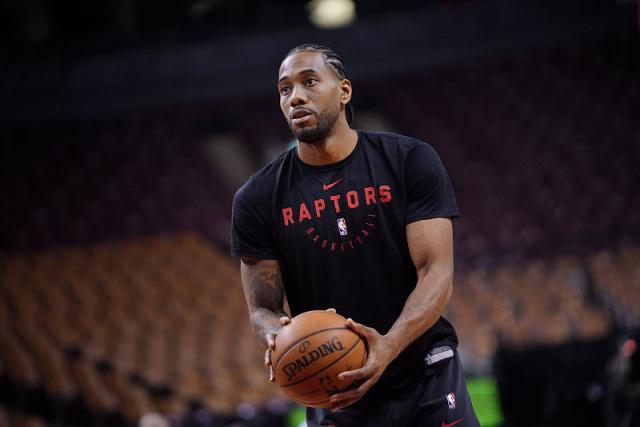 并附带防守 并附带防守